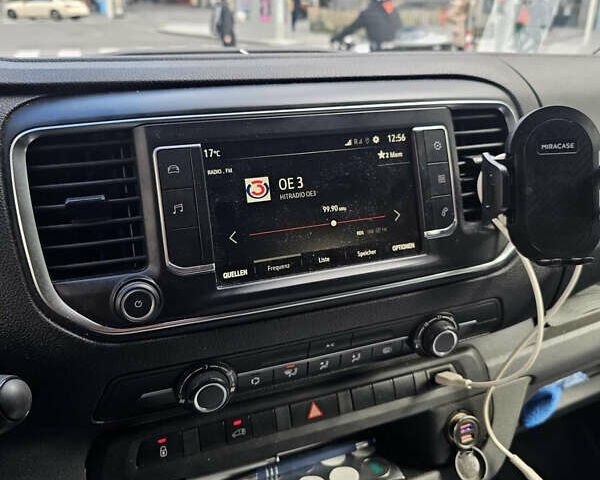 Білий Опель Vivaro-e, об'ємом двигуна 0 л та пробігом 43 тис. км за 21002 $, фото 4 на Automoto.ua