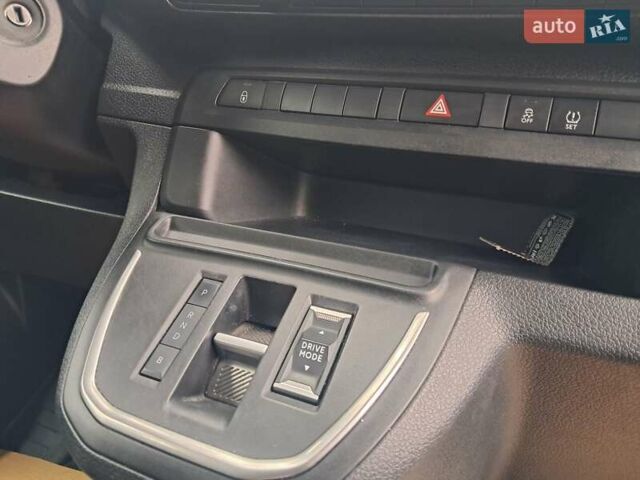 Білий Опель Vivaro-e, об'ємом двигуна 0 л та пробігом 7 тис. км за 22500 $, фото 22 на Automoto.ua