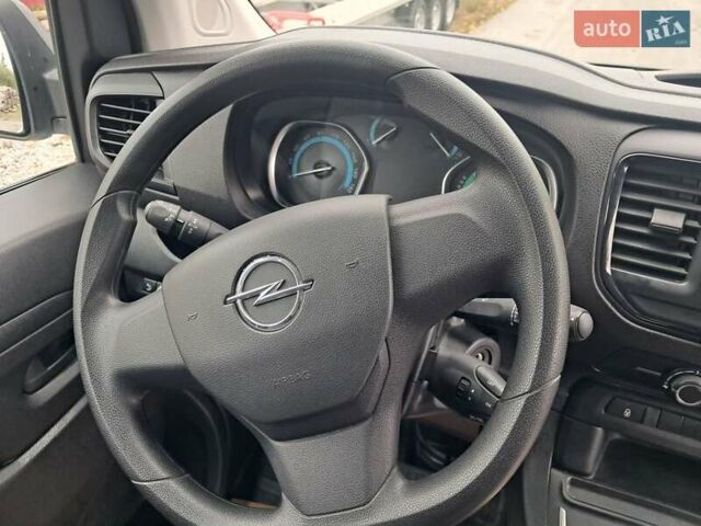Білий Опель Vivaro-e, об'ємом двигуна 0 л та пробігом 7 тис. км за 22500 $, фото 24 на Automoto.ua