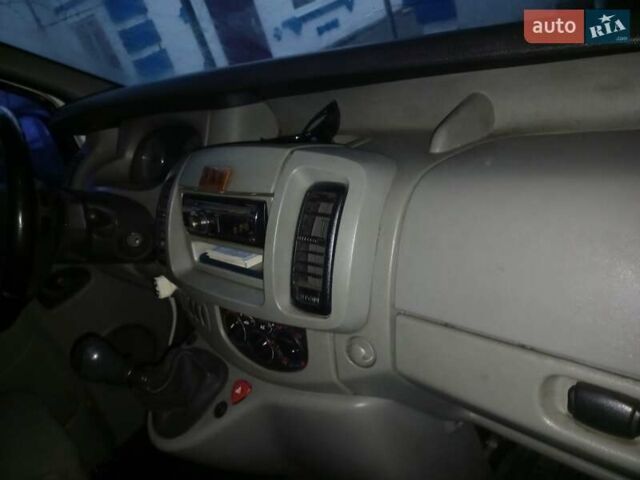 Белый Опель Vivaro-e, объемом двигателя 0 л и пробегом 360 тыс. км за 6500 $, фото 5 на Automoto.ua