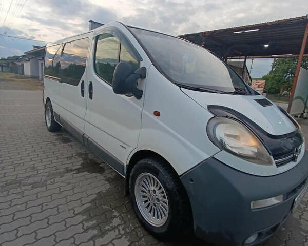 Белый Опель Vivaro-e, объемом двигателя 0 л и пробегом 389 тыс. км за 7200 $, фото 6 на Automoto.ua