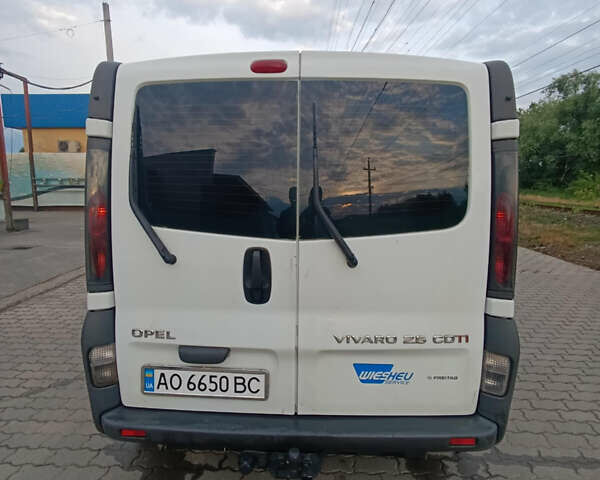 Белый Опель Vivaro-e, объемом двигателя 0 л и пробегом 389 тыс. км за 7200 $, фото 3 на Automoto.ua