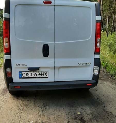 Білий Опель Vivaro-e, об'ємом двигуна 2 л та пробігом 290 тис. км за 12000 $, фото 3 на Automoto.ua