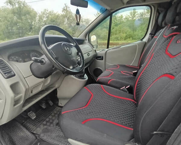 Белый Опель Vivaro-e, объемом двигателя 0 л и пробегом 389 тыс. км за 7200 $, фото 8 на Automoto.ua