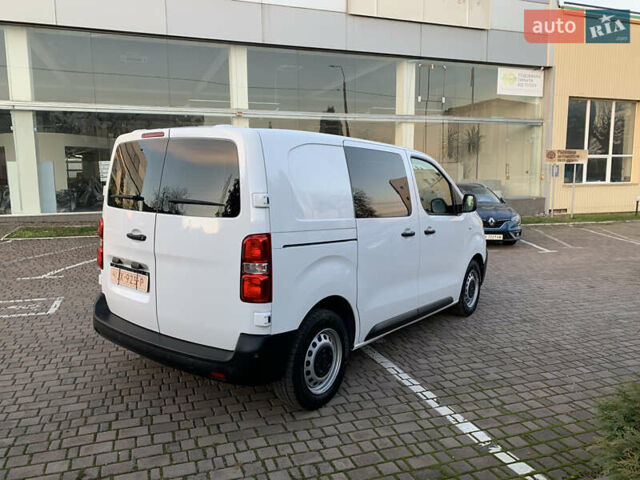 Белый Опель Vivaro-e, объемом двигателя 0 л и пробегом 27 тыс. км за 18700 $, фото 10 на Automoto.ua