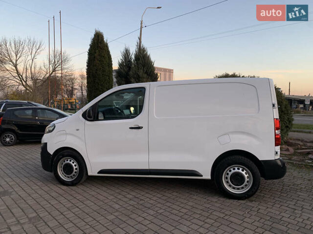 Белый Опель Vivaro-e, объемом двигателя 0 л и пробегом 27 тыс. км за 18700 $, фото 17 на Automoto.ua