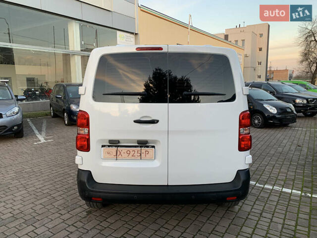 Белый Опель Vivaro-e, объемом двигателя 0 л и пробегом 27 тыс. км за 18700 $, фото 12 на Automoto.ua