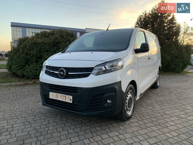 Белый Опель Vivaro-e, объемом двигателя 0 л и пробегом 27 тыс. км за 18700 $, фото 23 на Automoto.ua