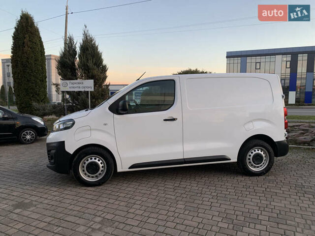 Белый Опель Vivaro-e, объемом двигателя 0 л и пробегом 27 тыс. км за 18700 $, фото 18 на Automoto.ua