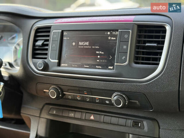Белый Опель Vivaro-e, объемом двигателя 0 л и пробегом 17 тыс. км за 23900 $, фото 33 на Automoto.ua