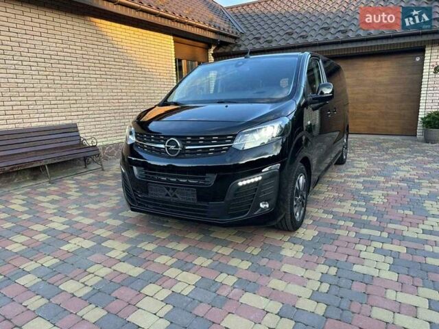 Черный Опель Vivaro-e, объемом двигателя 0 л и пробегом 60 тыс. км за 24750 $, фото 4 на Automoto.ua