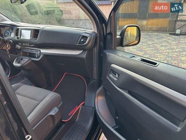 Черный Опель Vivaro-e, объемом двигателя 0 л и пробегом 60 тыс. км за 24750 $, фото 39 на Automoto.ua