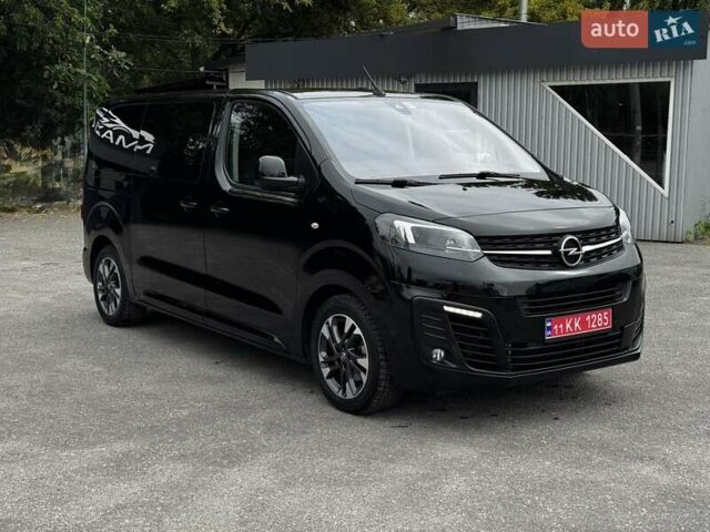 Черный Опель Vivaro-e, объемом двигателя 0 л и пробегом 32 тыс. км за 31500 $, фото 2 на Automoto.ua