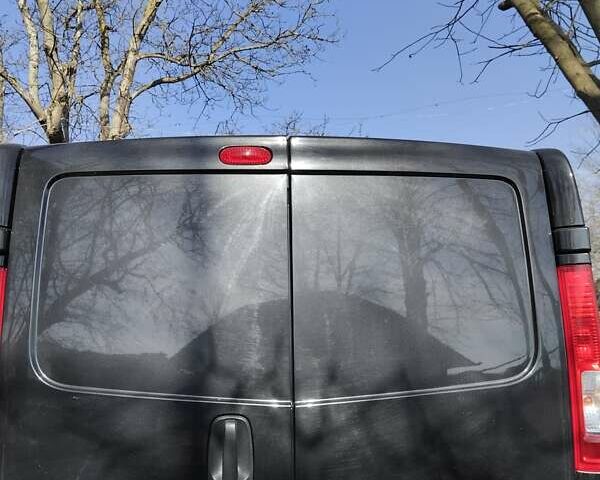 Черный Опель Vivaro-e, объемом двигателя 0 л и пробегом 200 тыс. км за 12700 $, фото 6 на Automoto.ua