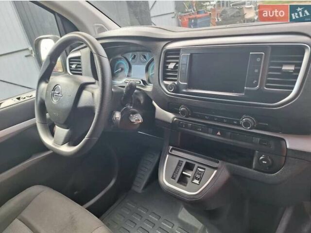 Жовтий Опель Vivaro-e, об'ємом двигуна 0 л та пробігом 71 тис. км за 13400 $, фото 10 на Automoto.ua