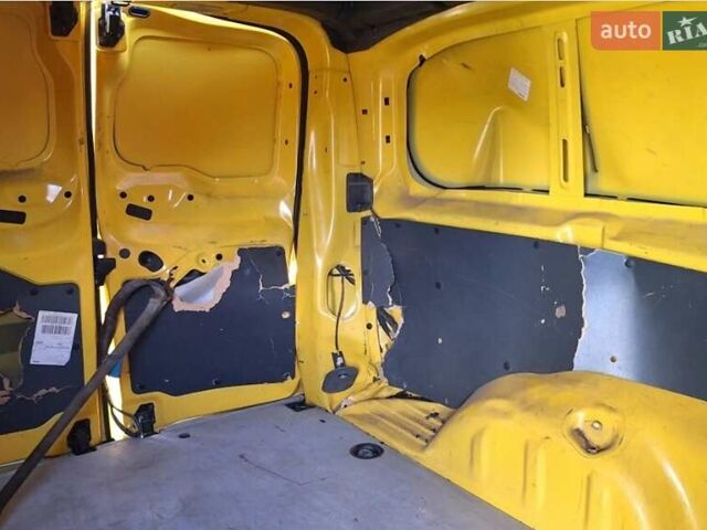 Жовтий Опель Vivaro-e, об'ємом двигуна 0 л та пробігом 71 тис. км за 13400 $, фото 8 на Automoto.ua