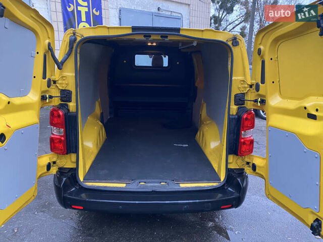 Жовтий Опель Vivaro-e, об'ємом двигуна 0 л та пробігом 47 тис. км за 17950 $, фото 2 на Automoto.ua
