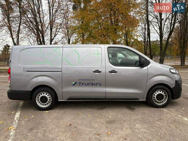 Сірий Опель Vivaro-e, об'ємом двигуна 0 л та пробігом 41 тис. км за 20900 $, фото 24 на Automoto.ua