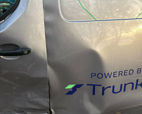 Сірий Опель Vivaro-e, об'ємом двигуна 0 л та пробігом 41 тис. км за 20900 $, фото 10 на Automoto.ua