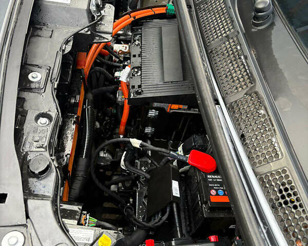 Сірий Опель Vivaro-e, об'ємом двигуна 0 л та пробігом 41 тис. км за 20900 $, фото 24 на Automoto.ua