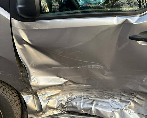Сірий Опель Vivaro-e, об'ємом двигуна 0 л та пробігом 41 тис. км за 20900 $, фото 2 на Automoto.ua