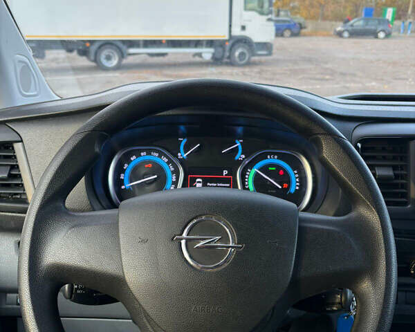 Сірий Опель Vivaro-e, об'ємом двигуна 0 л та пробігом 41 тис. км за 20900 $, фото 32 на Automoto.ua