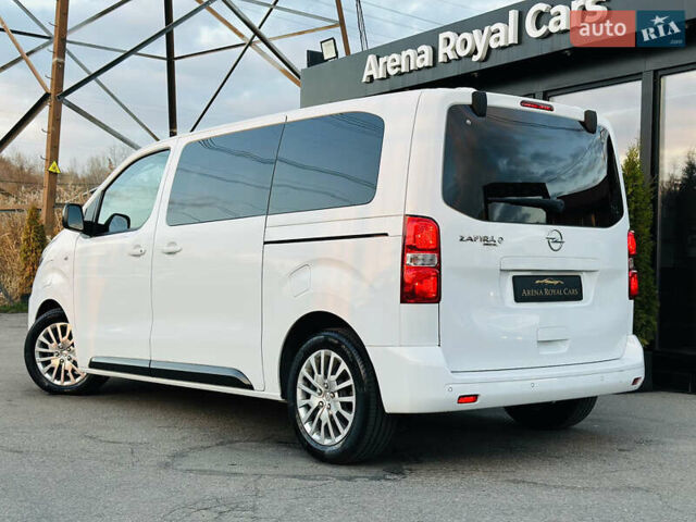 Белый Опель Zafira Life, объемом двигателя 0 л и пробегом 21 тыс. км за 23200 $, фото 3 на Automoto.ua