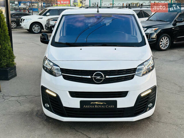 Белый Опель Zafira Life, объемом двигателя 0 л и пробегом 21 тыс. км за 23200 $, фото 7 на Automoto.ua