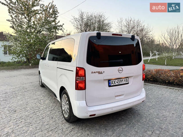 Белый Опель Zafira Life, объемом двигателя 0 л и пробегом 21 тыс. км за 22500 $, фото 4 на Automoto.ua