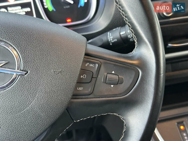 Белый Опель Zafira Life, объемом двигателя 0 л и пробегом 21 тыс. км за 23200 $, фото 28 на Automoto.ua