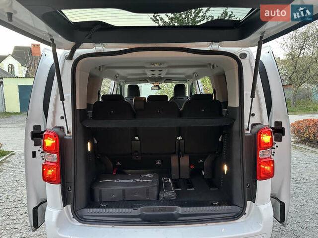 Белый Опель Zafira Life, объемом двигателя 0 л и пробегом 21 тыс. км за 22500 $, фото 9 на Automoto.ua