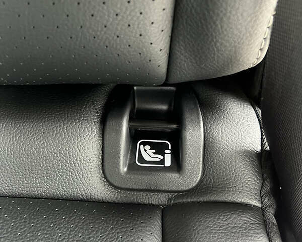 Белый Опель Zafira Life, объемом двигателя 0 л и пробегом 45 тыс. км за 28800 $, фото 20 на Automoto.ua