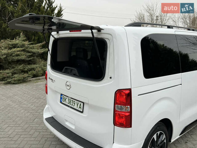 Белый Опель Zafira Life, объемом двигателя 0 л и пробегом 45 тыс. км за 28800 $, фото 8 на Automoto.ua