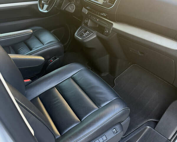 Білий Опель Zafira Life, об'ємом двигуна 0 л та пробігом 43 тис. км за 29500 $, фото 20 на Automoto.ua