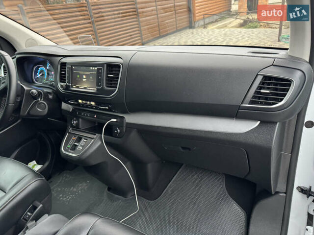 Опель Zafira Life, объемом двигателя 0 л и пробегом 35 тыс. км за 33000 $, фото 27 на Automoto.ua