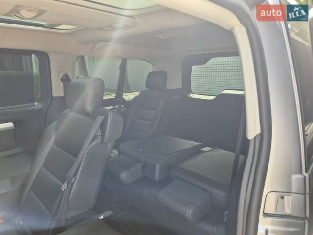 Серый Опель Zafira Life, объемом двигателя 2 л и пробегом 226 тыс. км за 24999 $, фото 90 на Automoto.ua