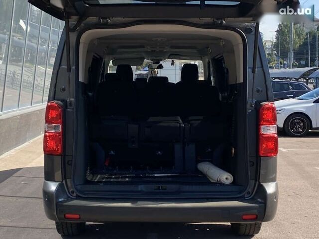 Серый Опель Zafira Life, объемом двигателя 2 л и пробегом 80 тыс. км за 33900 $, фото 24 на Automoto.ua