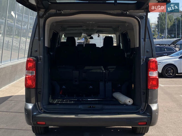 Серый Опель Zafira Life, объемом двигателя 2 л и пробегом 80 тыс. км за 34900 $, фото 24 на Automoto.ua