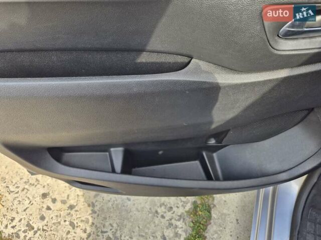 Серый Опель Zafira Life, объемом двигателя 2 л и пробегом 226 тыс. км за 24999 $, фото 59 на Automoto.ua