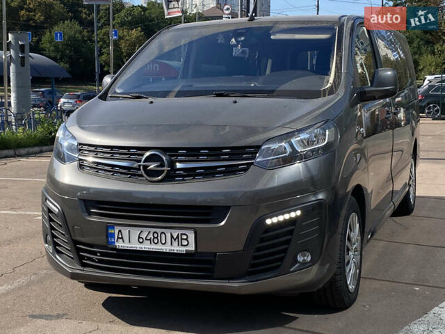 Серый Опель Zafira Life, объемом двигателя 2 л и пробегом 80 тыс. км за 34900 $, фото 1 на Automoto.ua