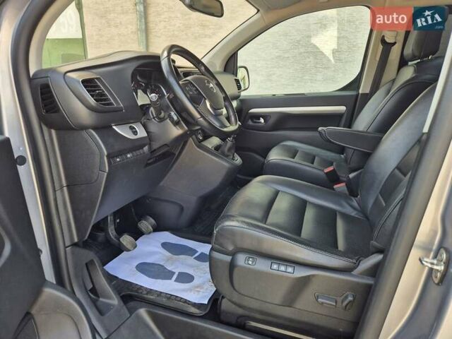 Серый Опель Zafira Life, объемом двигателя 2 л и пробегом 226 тыс. км за 24999 $, фото 38 на Automoto.ua