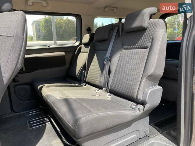 Серый Опель Zafira Life, объемом двигателя 2 л и пробегом 80 тыс. км за 27900 $, фото 17 на Automoto.ua