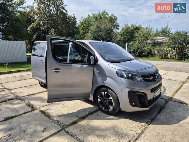 Серый Опель Zafira Life, объемом двигателя 2 л и пробегом 200 тыс. км за 25999 $, фото 32 на Automoto.ua