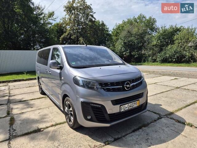 Серый Опель Zafira Life, объемом двигателя 2 л и пробегом 200 тыс. км за 25999 $, фото 6 на Automoto.ua