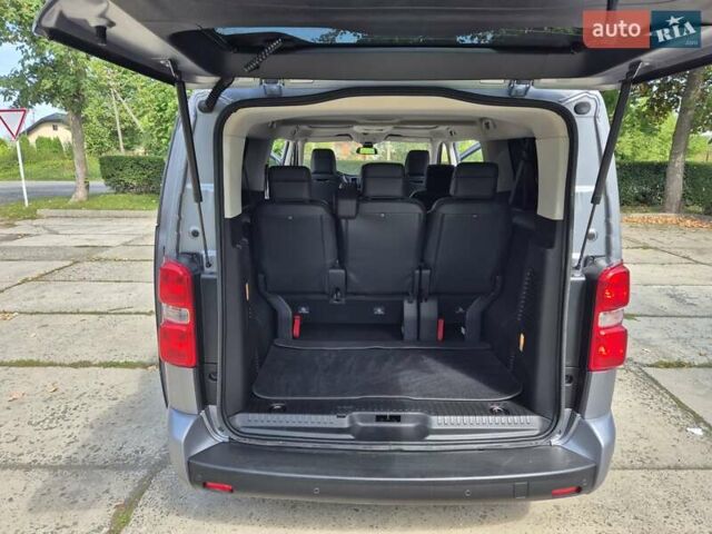 Серый Опель Zafira Life, объемом двигателя 2 л и пробегом 200 тыс. км за 25999 $, фото 36 на Automoto.ua