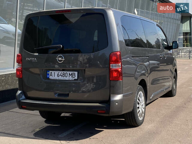 Серый Опель Zafira Life, объемом двигателя 2 л и пробегом 80 тыс. км за 34900 $, фото 3 на Automoto.ua