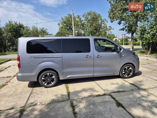 Серый Опель Zafira Life, объемом двигателя 2 л и пробегом 200 тыс. км за 25999 $, фото 15 на Automoto.ua