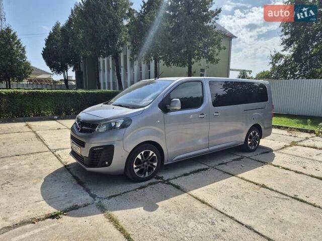 Серый Опель Zafira Life, объемом двигателя 2 л и пробегом 200 тыс. км за 25999 $, фото 9 на Automoto.ua