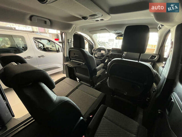 Сірий Опель Zafira Life, об'ємом двигуна 2 л та пробігом 1 тис. км за 46285 $, фото 12 на Automoto.ua