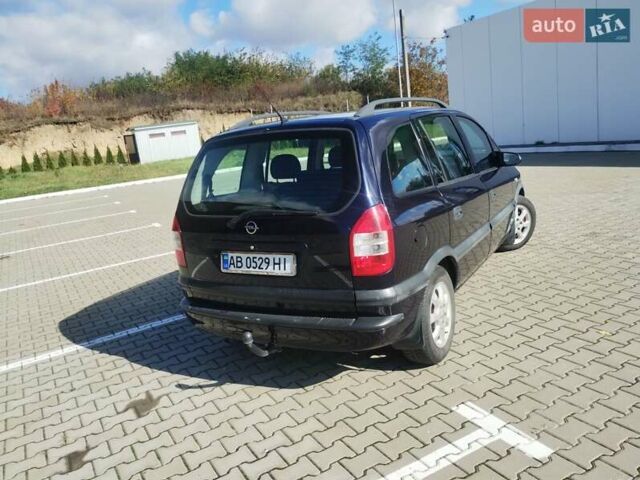 Синій Опель Zafira Life, об'ємом двигуна 1.6 л та пробігом 235 тис. км за 3500 $, фото 8 на Automoto.ua